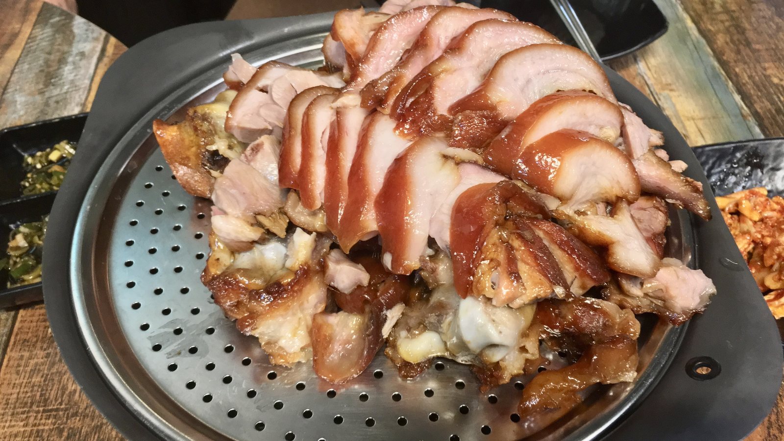 하노이에서 한식이 그리울 때 — 쭝화·경남·미딩 한인 동네와 식당 고르는 기준