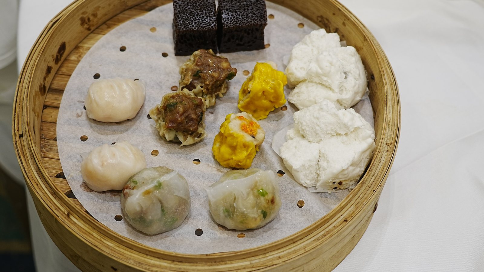 홍콩 식당 봉사료 10%와 차 값 — 딤섬집 계산서 확인법, 소비자위원회 분쟁 사례, 쿠폰 계산 예시