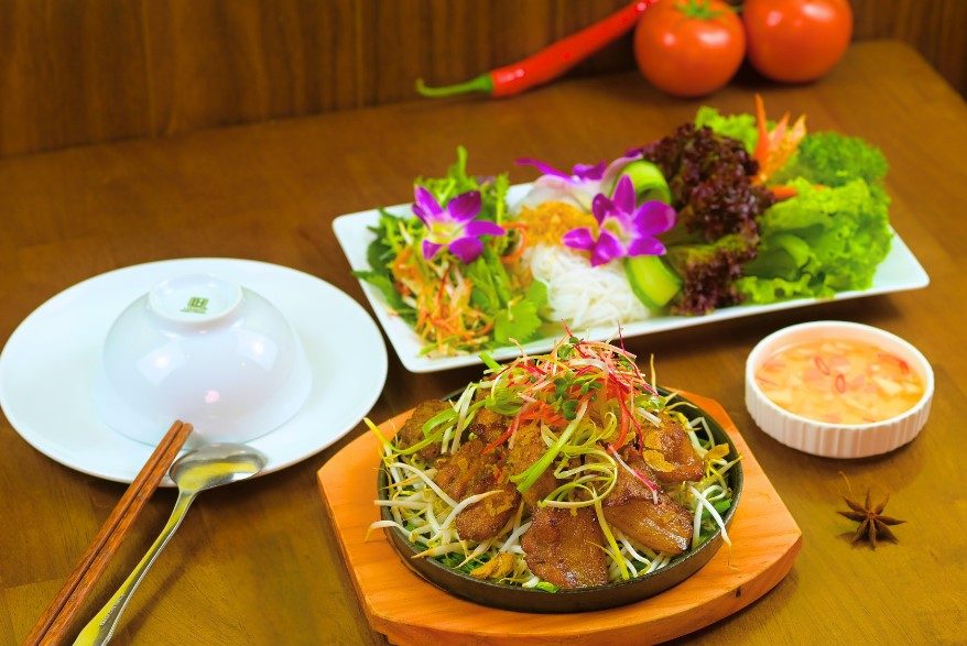 Tung's Kitchen Vietnamese Cuisine & Vegetarian Food 2