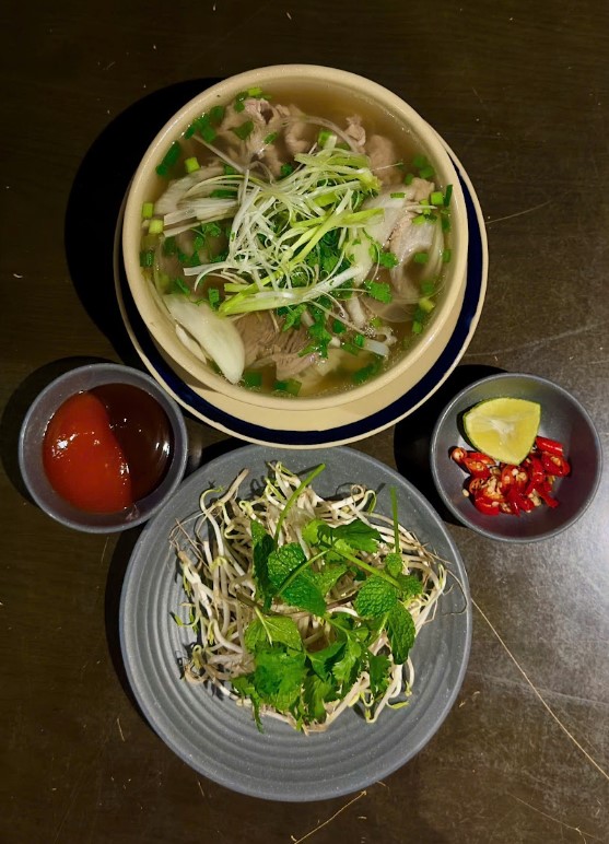 Tung’s Restaurant- Vietnamese cuisine & vegetarian food 2 1