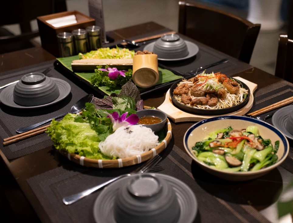 Tung’s Restaurant- Vietnamese cuisine & vegetarian food 2 2