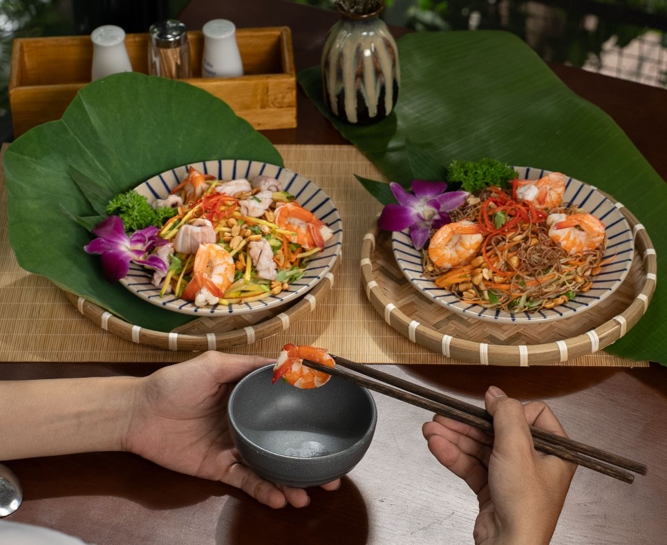Hoang’s Kitchen 4 2