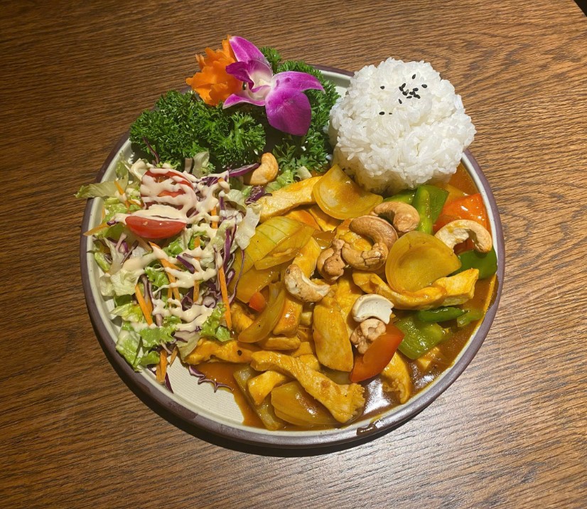 Hoang’s Kitchen Đà Nẵng- Vietnamese & Vegan Food 3